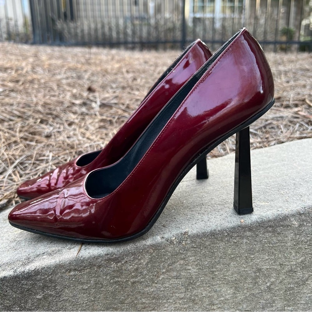 Stuart Weitzman Wine Patent Leather Pumps SZ.8.5. #005 - Picture 3 of 9